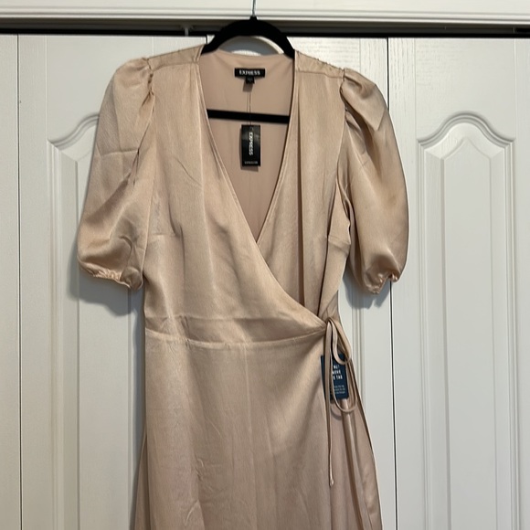 Beige midi satin dress - Picture 2 of 3